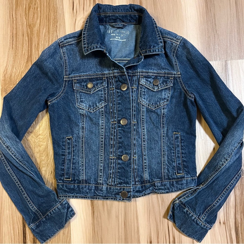 Aeropostale Women’s M (Fits Small S) Jean Denim Jacket Y2K Classic Trucker Crop